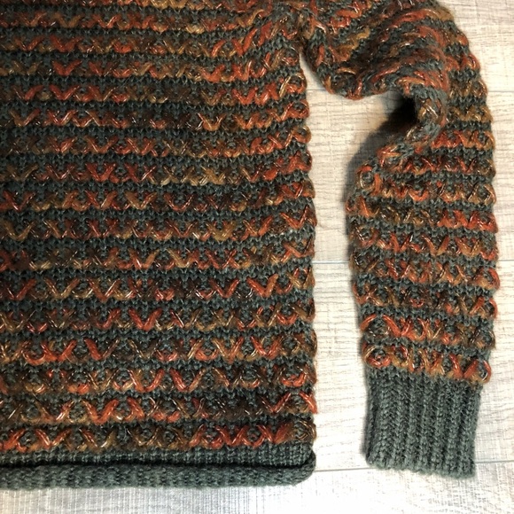 Warm pullover sweater - Picture 4 of 4